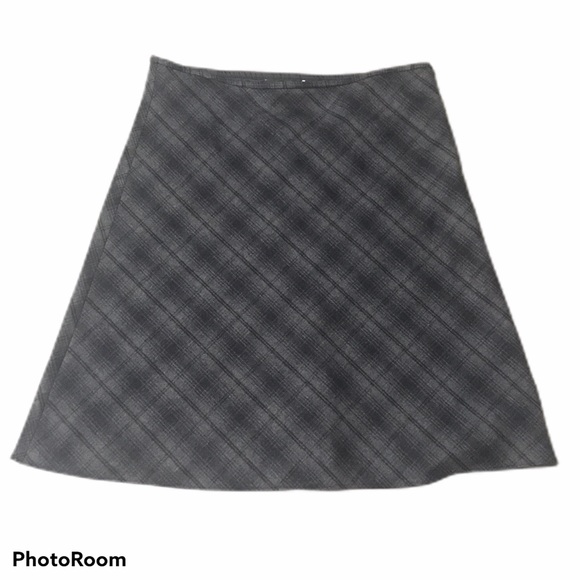 Eddie Bauer Dresses & Skirts - Eddie Bauer plaid A-Line knee length skirt. Sz 18
